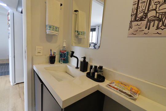 Banheiro de apartamento à venda com 1 quarto, 35m² em Jurubatuba, São Paulo