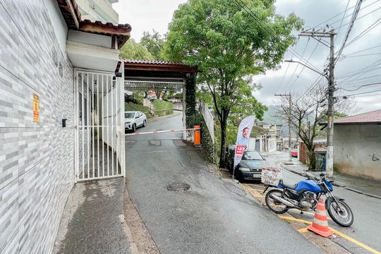Fachada de apartamento para alugar com 2 quartos, 60m² em Jaraguá, São Paulo