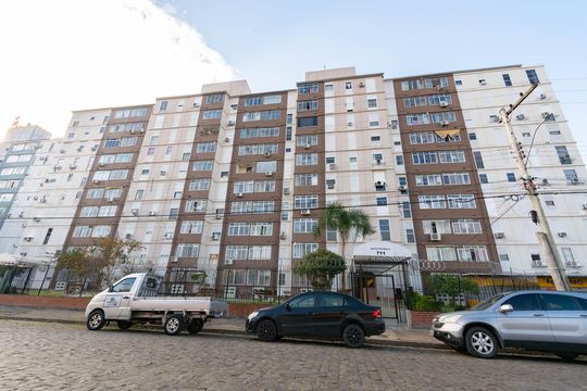 Fachada de apartamento para alugar com 2 quartos, 59m² em Humaitá, Porto Alegre