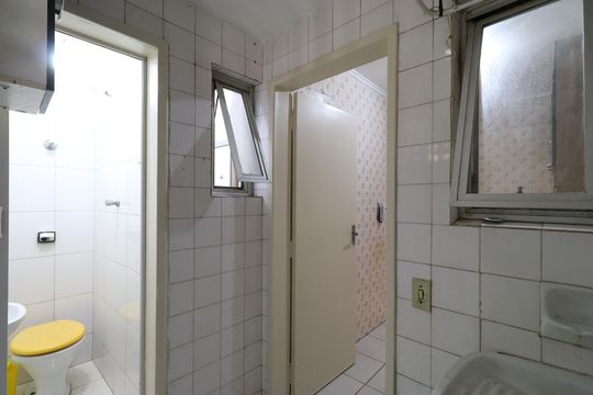 Cozinha e Área de serviço  de apartamento à venda com 2 quartos, 50m² em Santa Cecilia, São Paulo