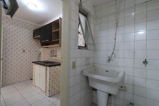 Cozinha e Área de serviço  de apartamento à venda com 2 quartos, 50m² em Santa Cecilia, São Paulo