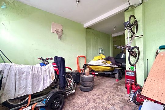 Garagem de casa à venda com 5 quartos, 300m² em Jardim Vila Galvao, Guarulhos