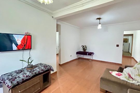 Sala de casa à venda com 5 quartos, 300m² em Jardim Vila Galvao, Guarulhos