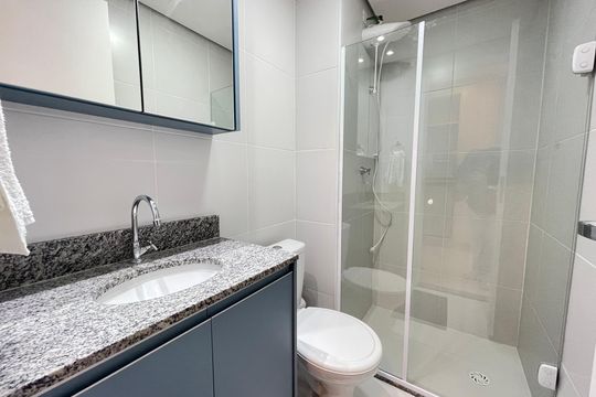 Banheiro de apartamento para alugar com 1 quarto, 25m² em Butantã, São Paulo