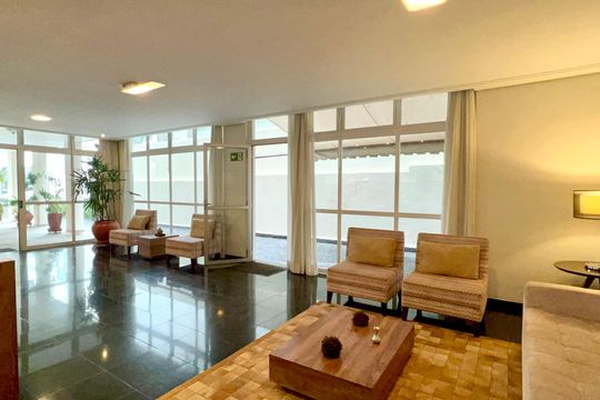 Hall de entrada de apartamento para alugar com 3 quartos, 140m² em Jardim Paulista, São Paulo