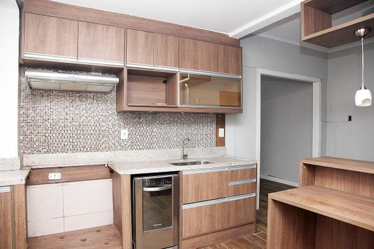 Cozinha de apartamento à venda com 3 quartos, 102m² em Centro Histórico, Porto Alegre
