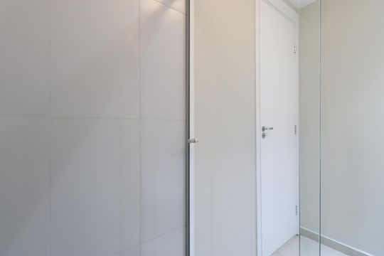 Banheiro  de kitnet/studio para alugar com 1 quarto, 30m² em Vila Leopoldina, São Paulo