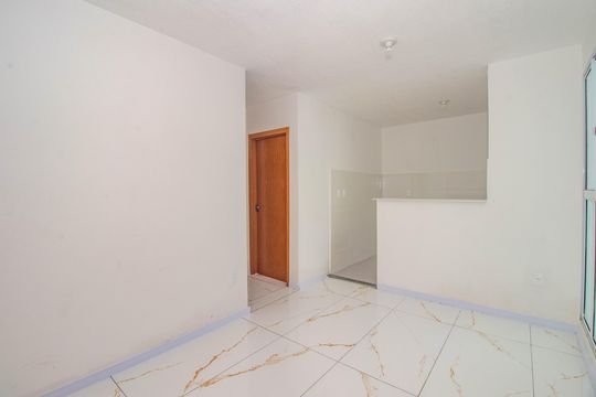 Sala de apartamento para alugar com 2 quartos, 38m² em Rubem Berta, Porto Alegre