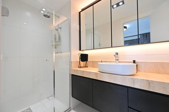 Banheiro Suíte de apartamento à venda com 1 quarto, 70m² em Vila Clementino, São Paulo