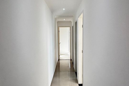 Corredor de apartamento para alugar com 3 quartos, 148m² em Vila Humaita, Santo André
