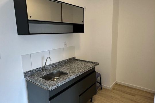 Cozinha de apartamento para alugar com 2 quartos, 40m² em Km 18, Osasco