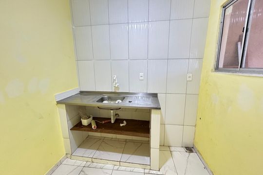 Cozinha de casa para alugar com 1 quarto, 50m² em Madureira, Rio de Janeiro