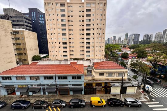 Varanda de kitnet/studio à venda com 1 quarto, 26m² em Vila Cordeiro, São Paulo