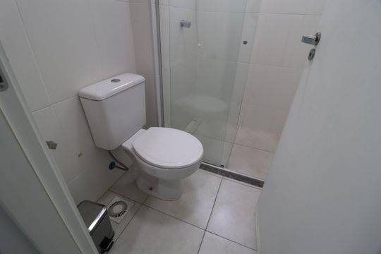 Banheiro Social de apartamento para alugar com 3 quartos, 85m² em Santa Mônica, Uberlândia