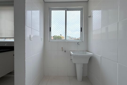 Área de serviço de apartamento à venda com 2 quartos, 65m² em Nova Esperança, Belo Horizonte