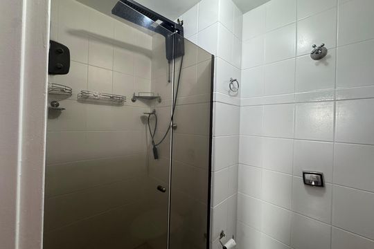 Banheiro de apartamento para alugar com 3 quartos, 69m² em Jardim Esmeralda, São Paulo