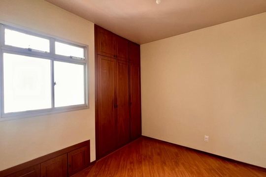 Apartamento à venda com 1 quarto, 49m² em Funcionários, Belo Horizonte