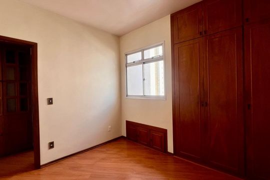 Apartamento à venda com 1 quarto, 49m² em Funcionários, Belo Horizonte