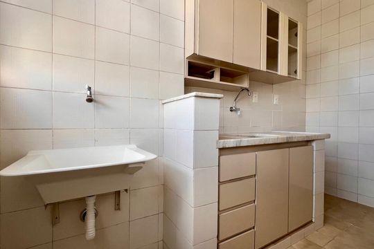 Apartamento à venda com 1 quarto, 49m² em Funcionários, Belo Horizonte