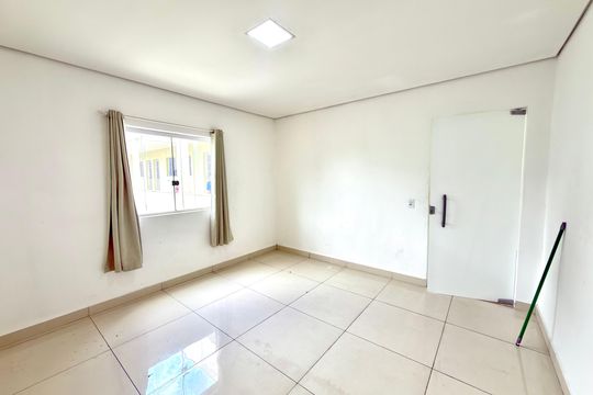 Quarto de kitnet/studio para alugar com 1 quarto, 45m² em Califórnia, Belo Horizonte