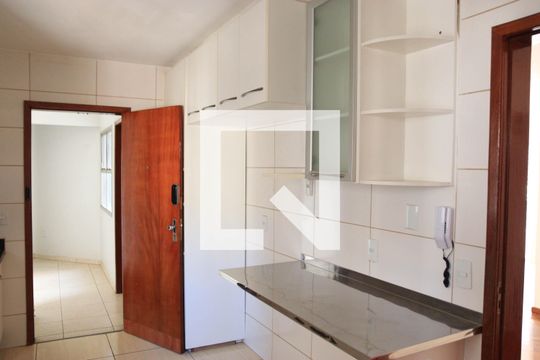 Cozinha e Área de Serviço de apartamento à venda com 3 quartos, 109m² em Setor Oeste, Goiânia