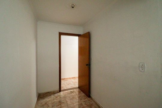 Quarto de serviço de apartamento para alugar com 3 quartos, 80m² em Água Fria, São Paulo