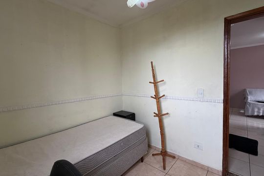 Apartamento para alugar com 2 quartos, 55m² em Jardim Santa Tereza, Carapicuíba