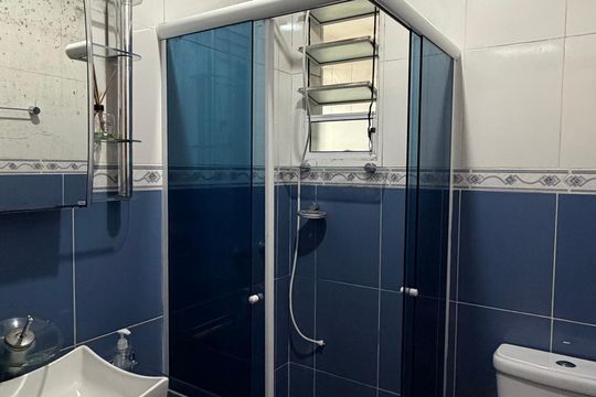 Apartamento para alugar com 2 quartos, 55m² em Jardim Santa Tereza, Carapicuíba