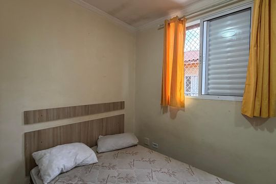 Apartamento para alugar com 2 quartos, 55m² em Jardim Santa Tereza, Carapicuíba