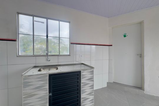 Cozinha de kitnet/studio para alugar com 1 quarto, 33m² em Jardim Presidente Dutra, Guarulhos