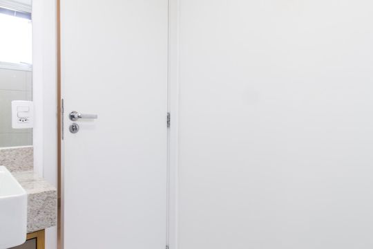 Banheiro de apartamento para alugar com 1 quarto, 46m² em Bethaville I, Barueri