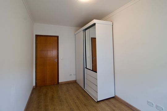 Quarto 2 de casa de condomínio para alugar com 3 quartos, 160m² em Boa Vista, Curitiba