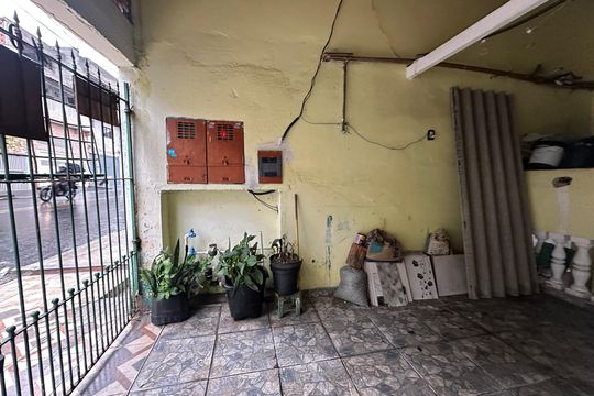 Garagem de casa à venda com 2 quartos, 250m² em Parque Imperial, Barueri