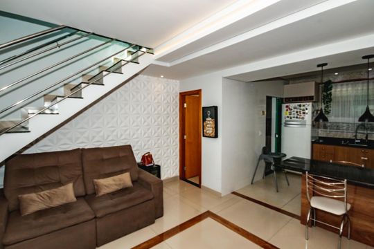 Casa à venda com 3 quartos, 130m² em São Benedito, Belo Horizonte