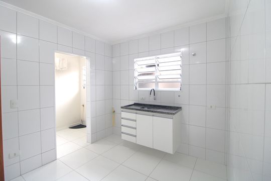Casa para alugar com 1 quarto, 33m² em Jardim Niteroi, São Paulo