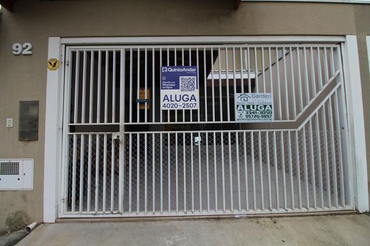 Plaquinha de casa para alugar com 3 quartos, 125m² em Jardim das Industrias, São José dos Campos