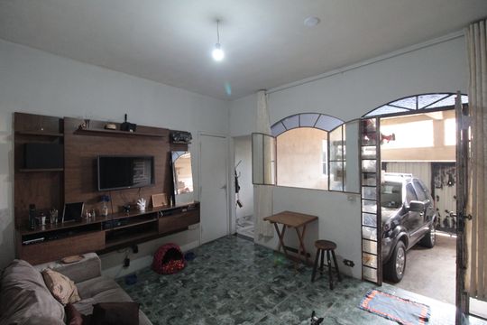 Casa à venda com 2 quartos, 130m² em Jaqueline, Belo Horizonte