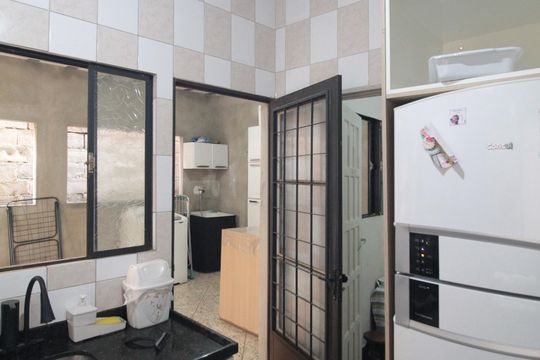 Cozinha de casa à venda com 2 quartos, 130m² em Jaqueline, Belo Horizonte
