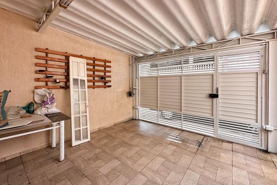 Garagem de casa à venda com 3 quartos, 100m² em Vila Santa Luzia, São Bernardo do Campo