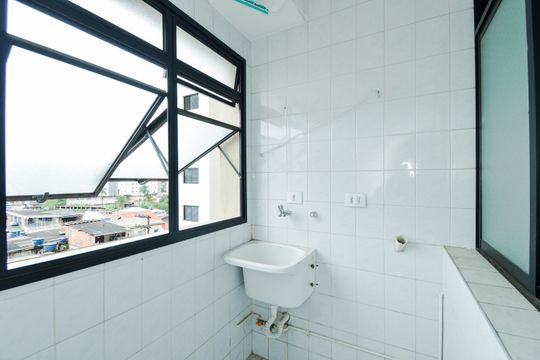 Área de Serviço de apartamento para alugar com 2 quartos, 70m² em Vila Rosalia, Guarulhos