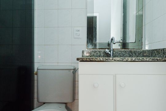 Banheiro  de apartamento para alugar com 2 quartos, 70m² em Vila Rosalia, Guarulhos