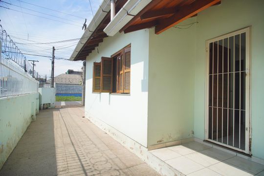 Entrada de casa para alugar com 2 quartos, 90m² em São Miguel, São Leopoldo