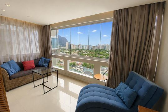Sala de apartamento à venda com 1 quarto, 80m² em Barra da Tijuca, Rio de Janeiro