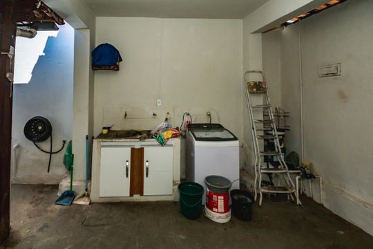 Casa à venda com 3 quartos, 178m² em Pompéia, Belo Horizonte