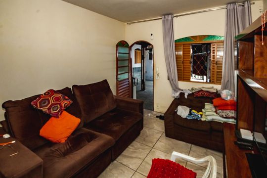 Sala de casa à venda com 3 quartos, 178m² em Pompéia, Belo Horizonte