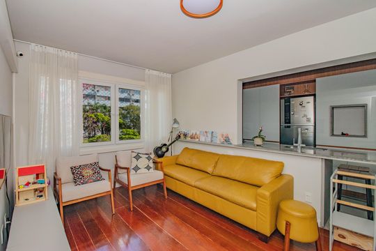 Apartamento à venda com 2 quartos, 71m² em Petrópolis, Porto Alegre