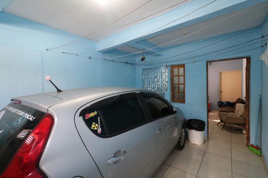 Garagem de casa à venda com 2 quartos, 275m² em Eldorado, Diadema