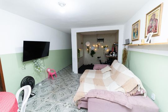 Casa para alugar com 2 quartos, 200m² em Cosmos, Rio de Janeiro