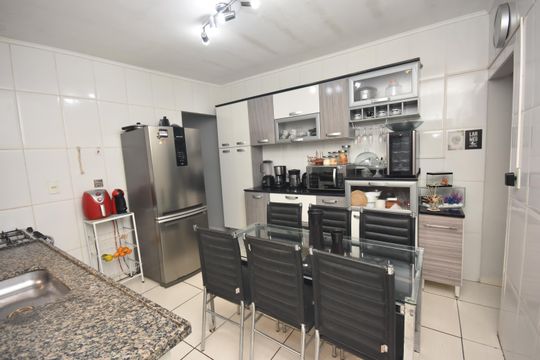 Cozinha de casa à venda com 4 quartos, 153m² em Vila Maringa, Jundiaí