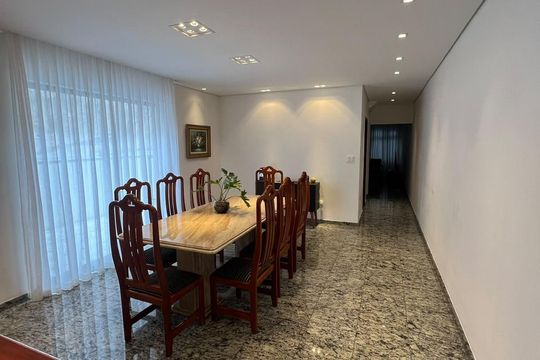 Sala de casa à venda com 3 quartos, 490m² em Vila Santa Isabel, São Paulo